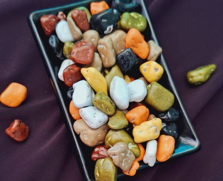 Coklat Kerikil Warna